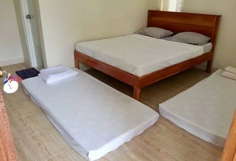 هتل D's Ocean View Beach Resort