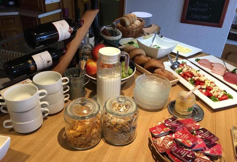 Отель Waldblick