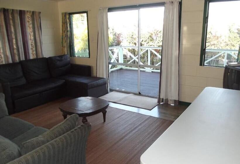 هتل Green Lodge Holiday Homes