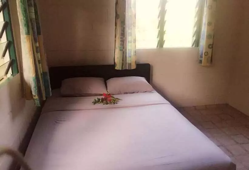 هتل Green Lodge Holiday Homes