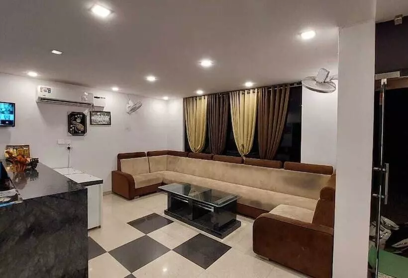 Hotelli Sunrise Palace