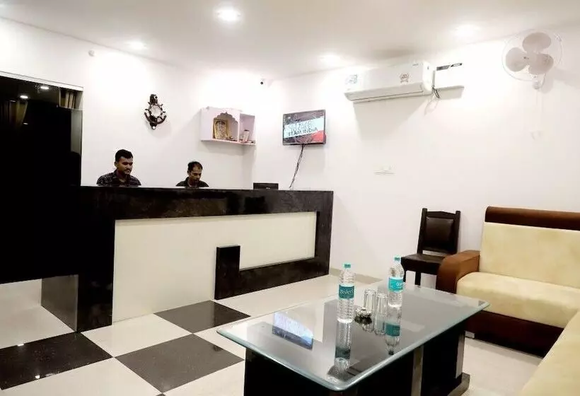 Hotelli Sunrise Palace