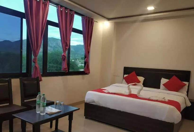 Hotelli Sunrise Palace