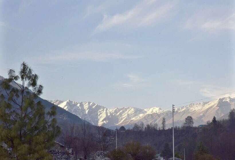 هتل The Shivalaya Retreat With In By Oyo Rooms