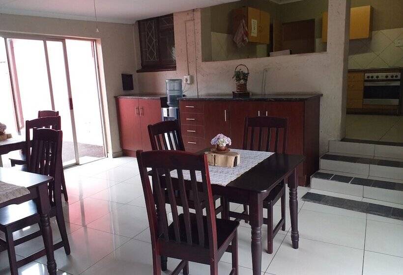 פנסיון Dh Guest House