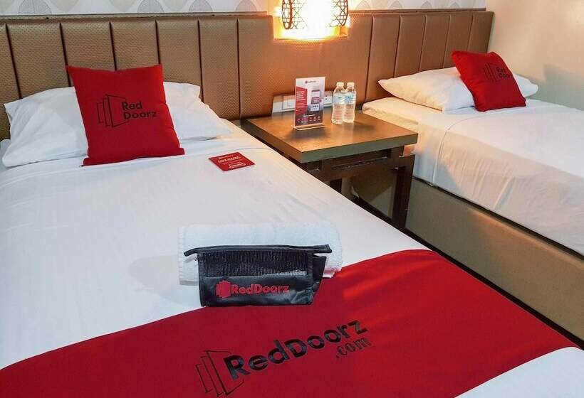 پانسیون Level 007 Hotels And Resorts Inc