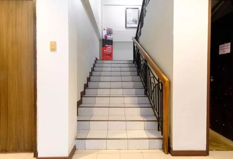 Majatalo Reddoorz @ Ramos Lacson Street