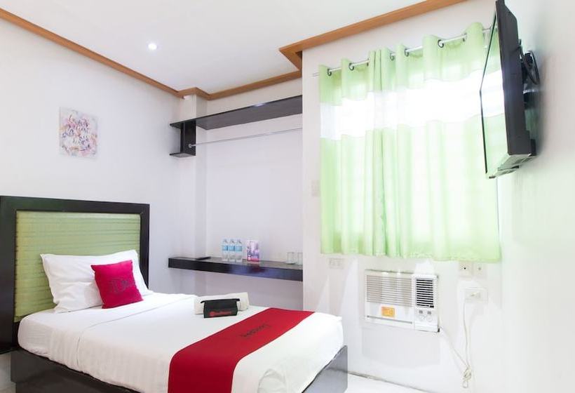 פנסיון Reddoorz @ Real Fatima Tacloban