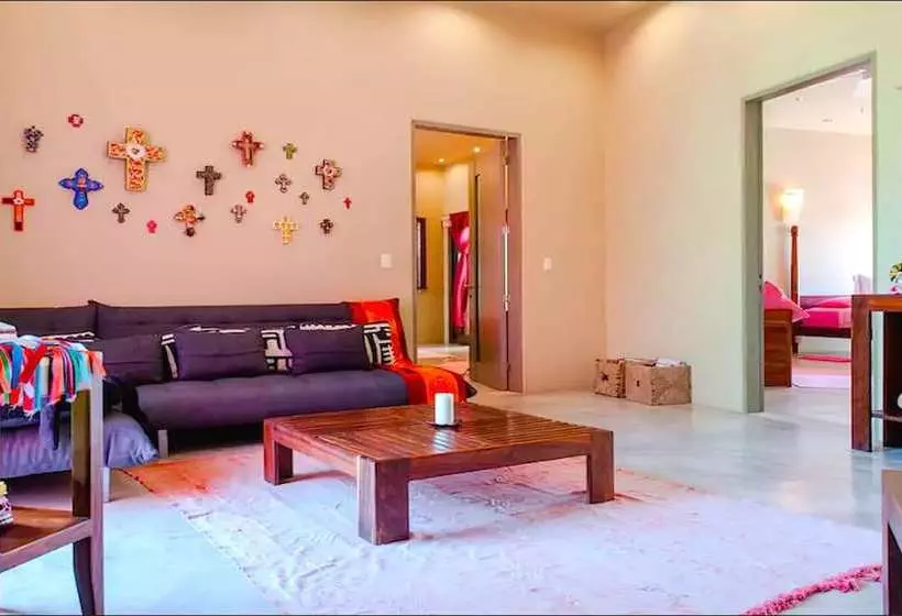 Villa Alma Rosa 4br Full Staff By Rmh