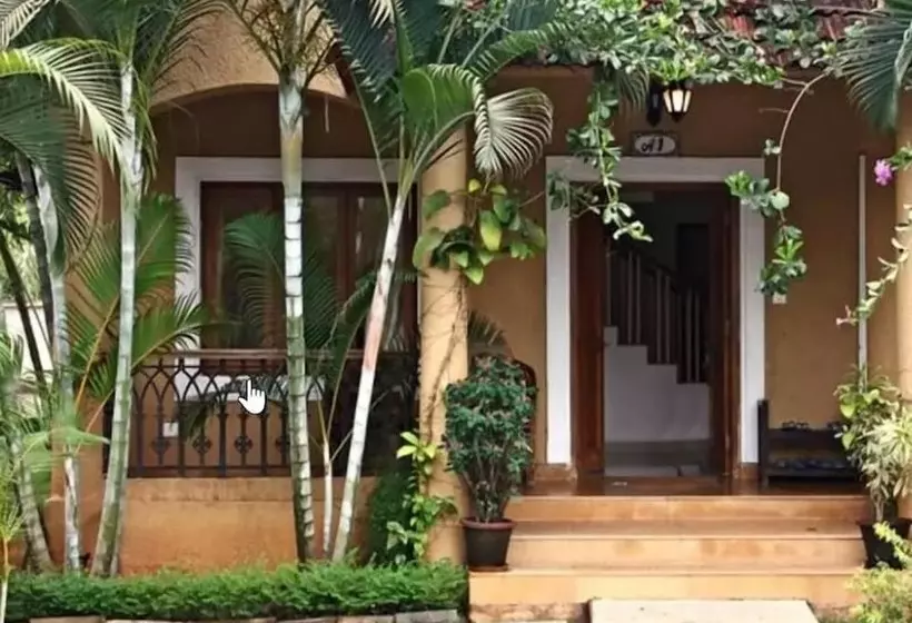 Villa Fountain Court