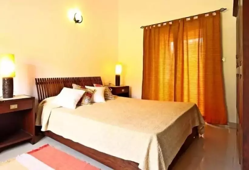 Villa Fountain Court