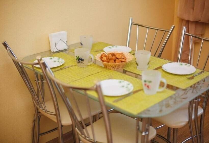 Apartment On Rezervniy Proyezd 2