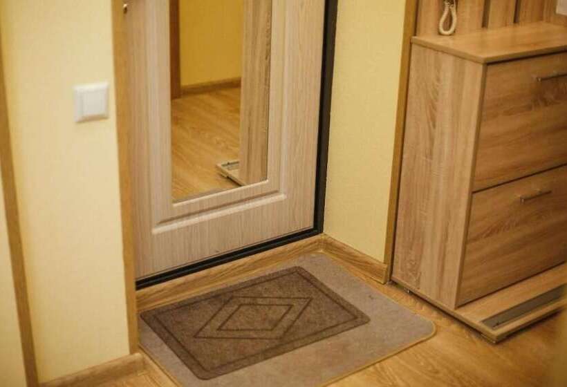 Apartment On Rezervniy Proyezd 2