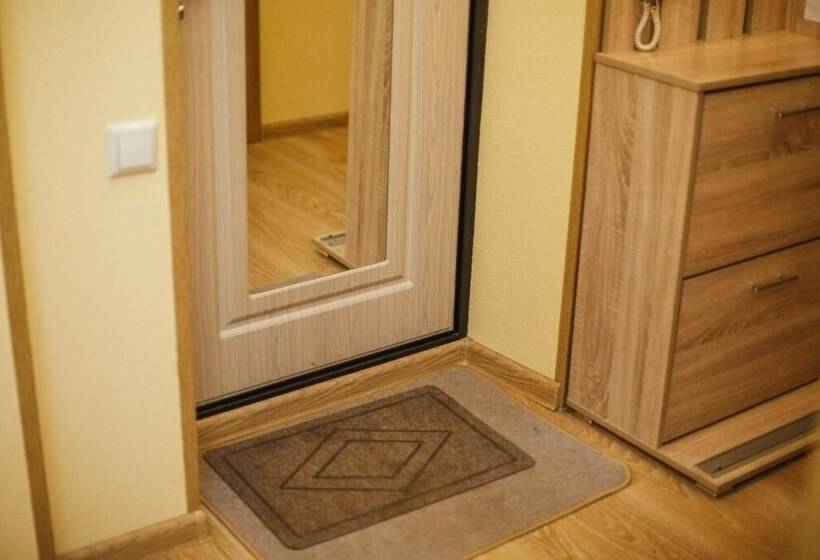 Apartment On Rezervniy Proyezd 2