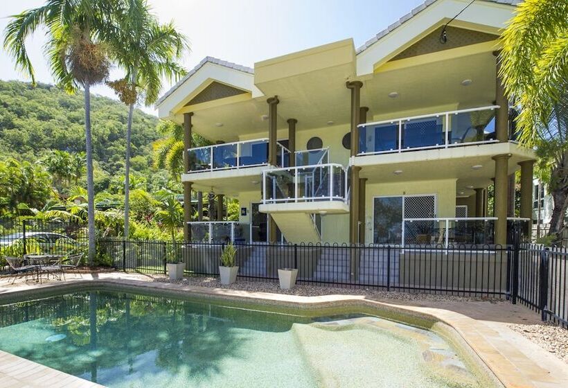 Champagne Apartment 1