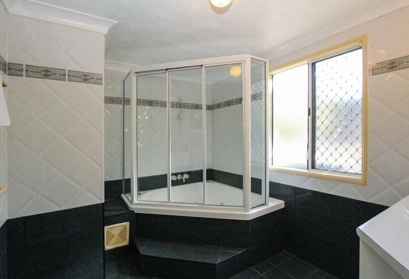 Champagne Apartment 1