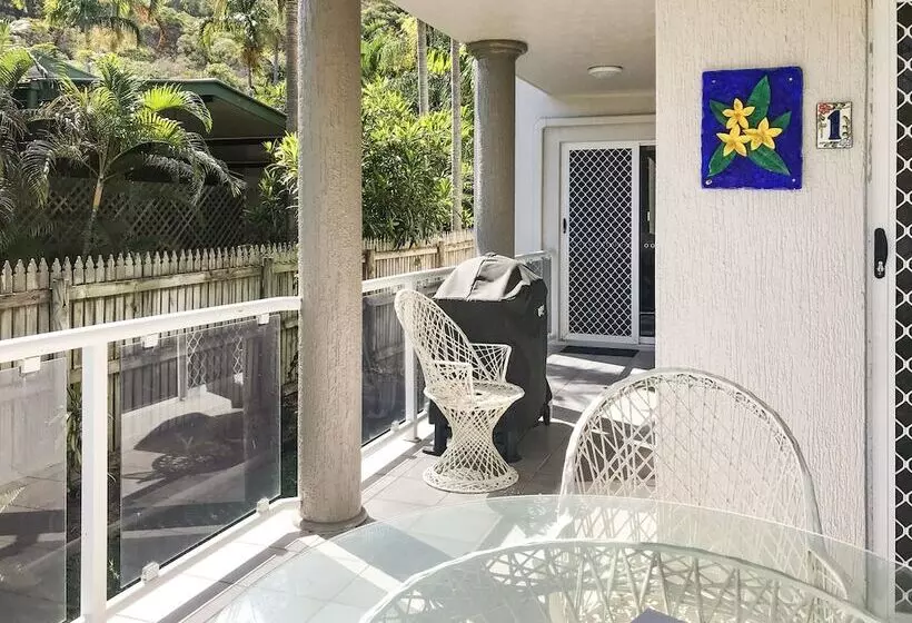 Champagne Apartment 1