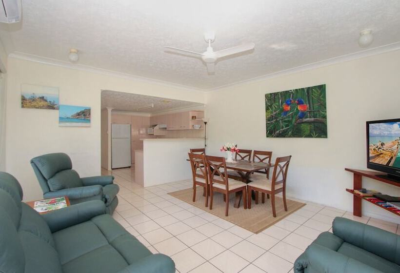 Champagne Apartment 1