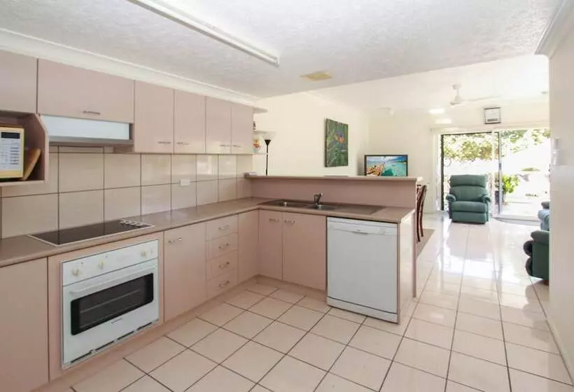 Champagne Apartment 1