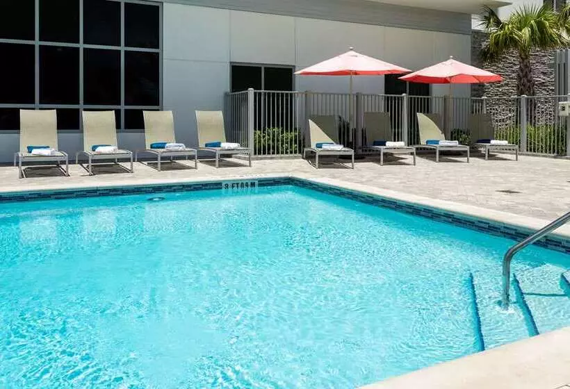 Hotelli Hilton Garden Inn Destin Miramar Beach