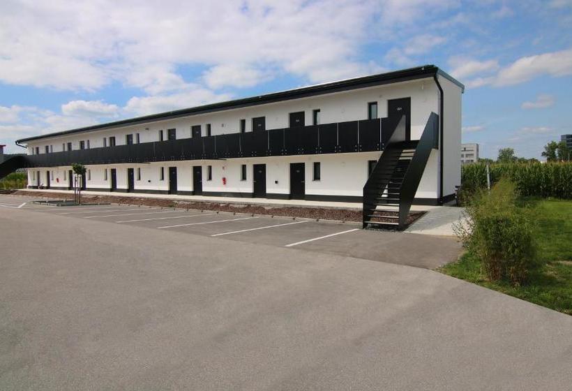 Nu Hotel By Wmm Hotels