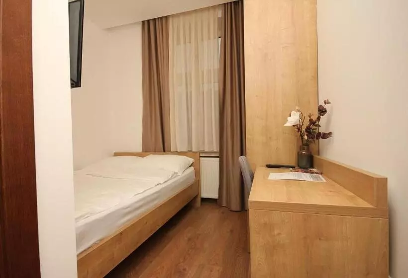 پانسیون Vila Alexandra