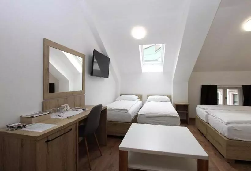 پانسیون Vila Alexandra