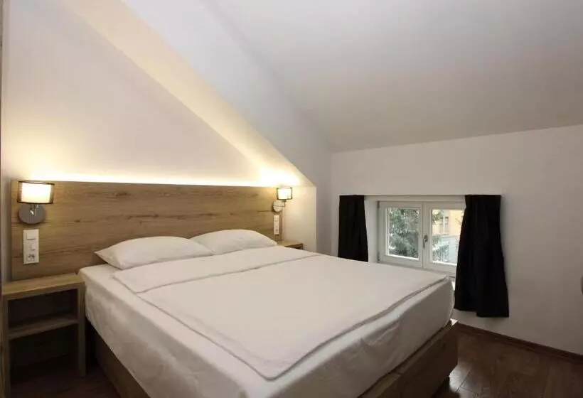 پانسیون Vila Alexandra