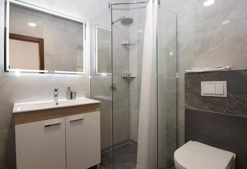 پانسیون Vila Alexandra