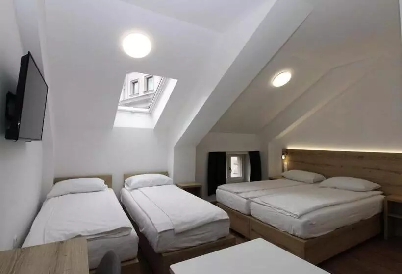 پانسیون Vila Alexandra