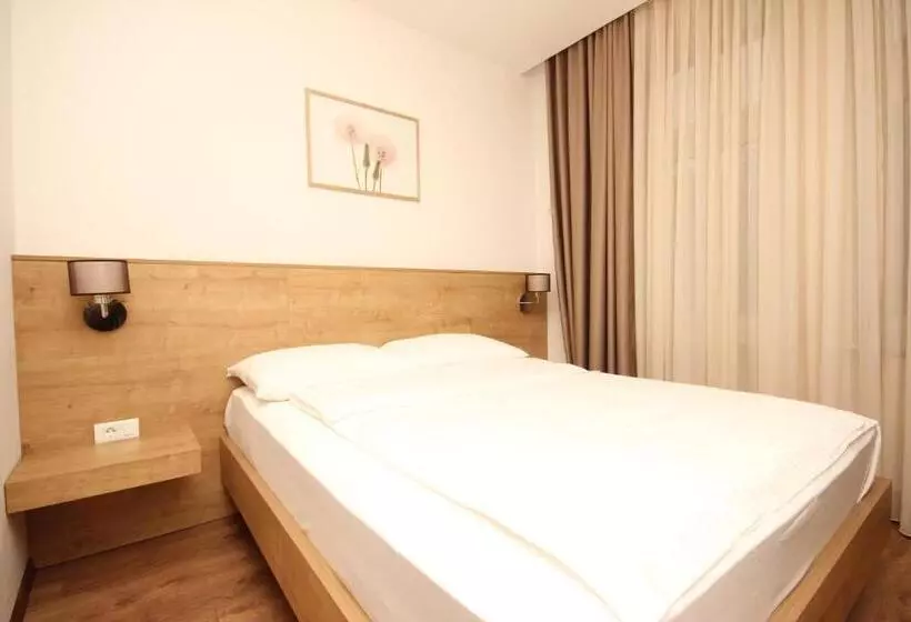 پانسیون Vila Alexandra