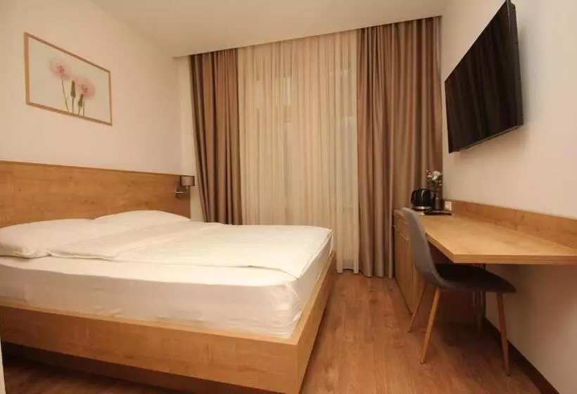 پانسیون Vila Alexandra