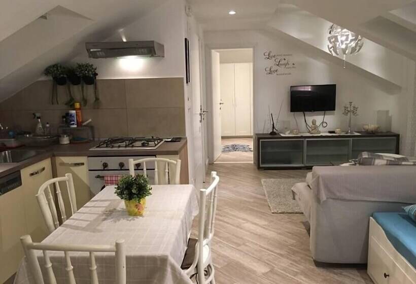 Villa Marghareta 1   Apartment Margaretha