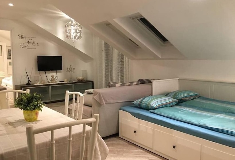 Villa Marghareta 1   Apartment Margaretha