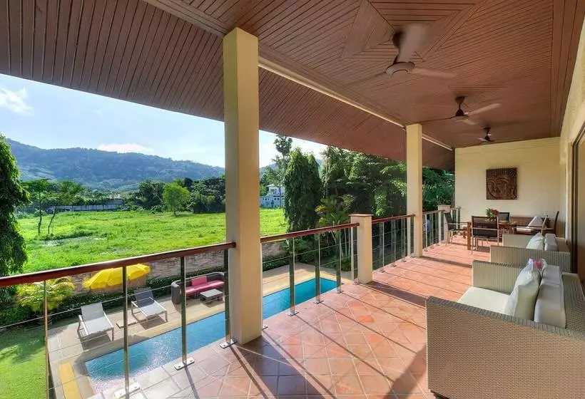Viola Pool Villa