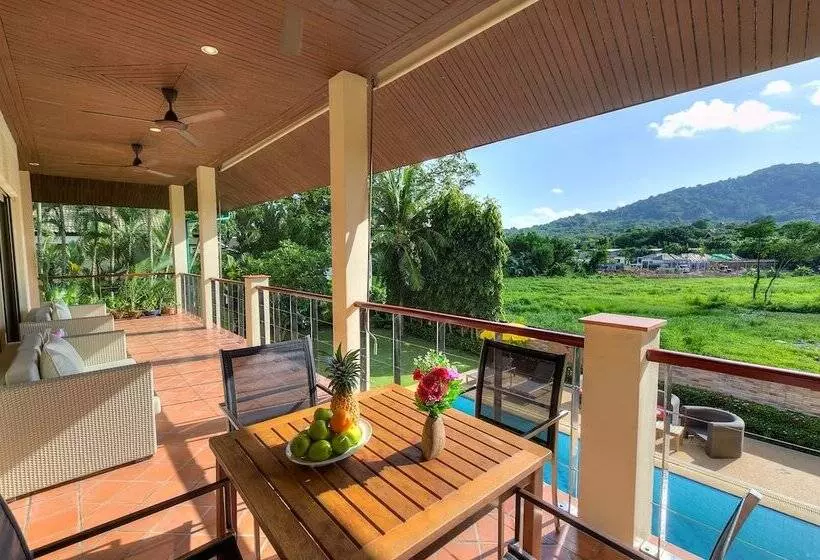 Viola Pool Villa