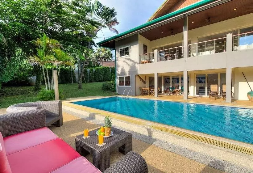 Viola Pool Villa