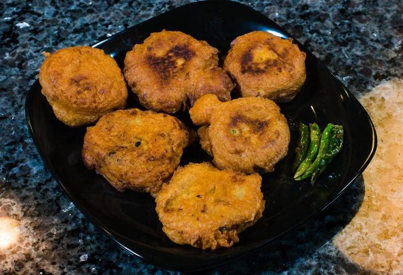 Hotel Flagship 47852 Warunase Palace