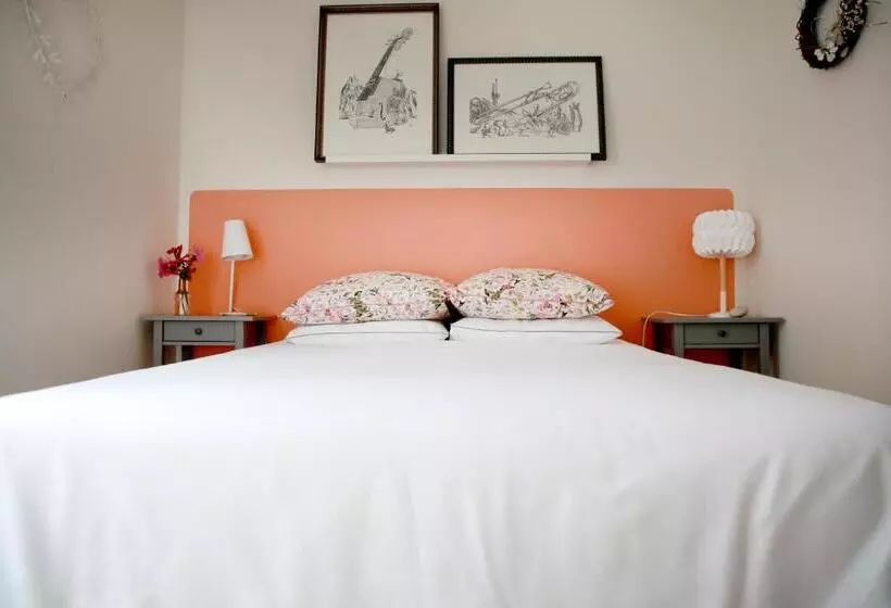 ベッドアンドブレックファースト Rejaillir