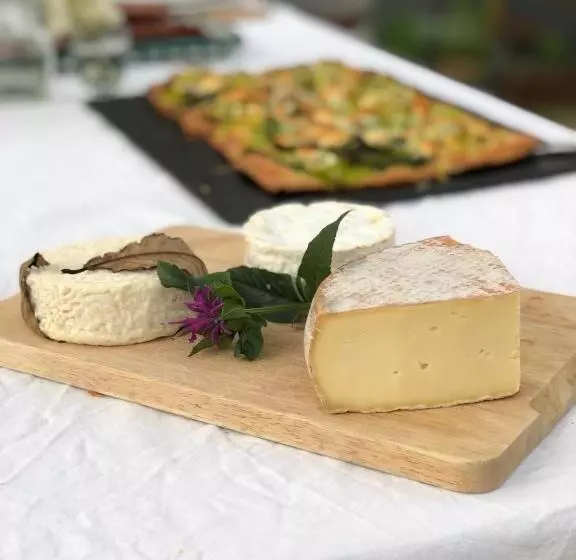 ベッドアンドブレックファースト Rejaillir