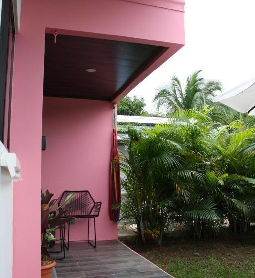 בית מלון כפרי Daleese