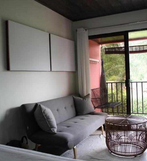 בית מלון כפרי Daleese