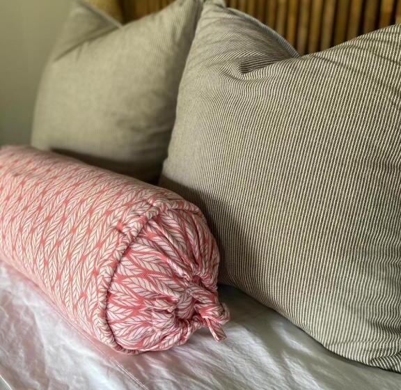 בית מלון כפרי Daleese