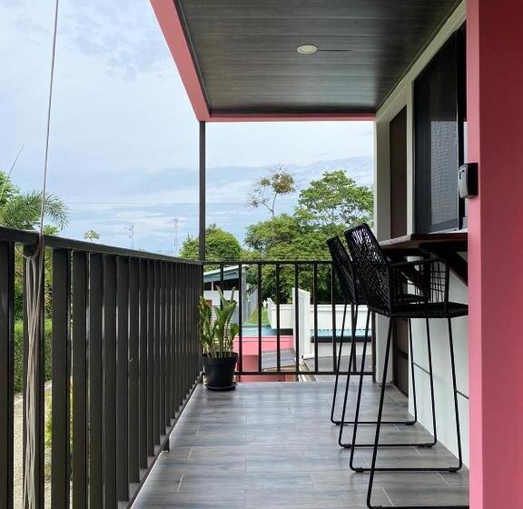 בית מלון כפרי Daleese