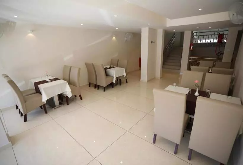 Hotelli Dhanya Residency