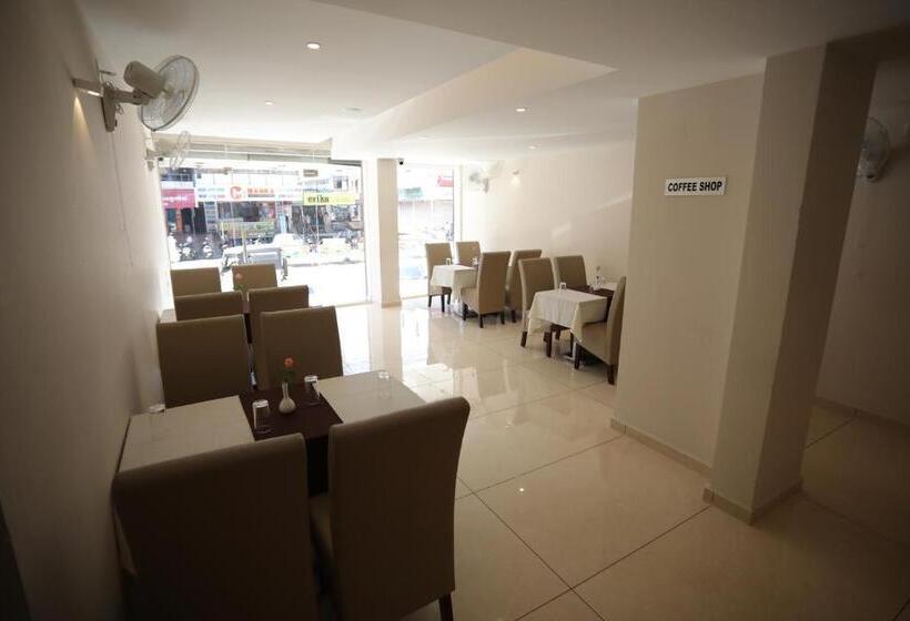 فندق Dhanya Residency