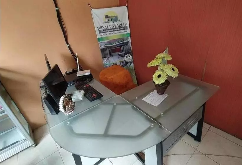 Hotelli Spot On 2806 Wisma Syariah