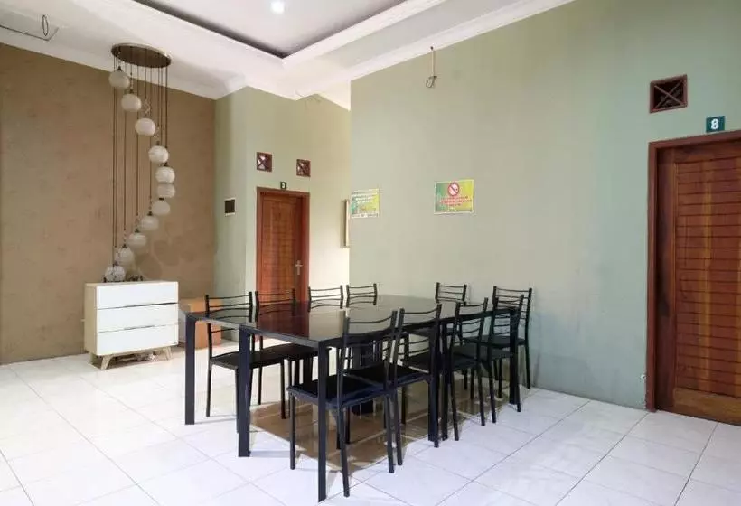 Hotelli Spot On 2806 Wisma Syariah