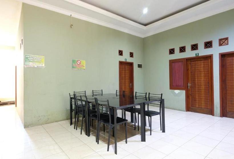 هتل Spot On 2806 Wisma Syariah