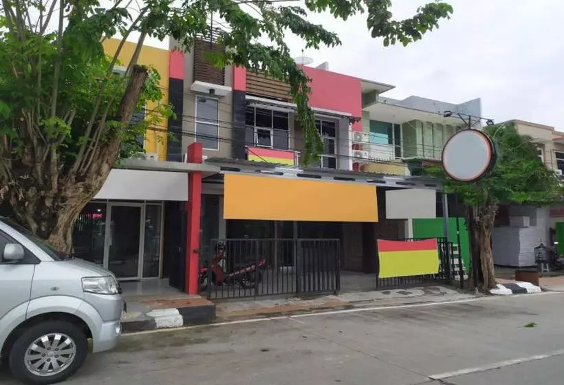 Hotel Oyo 2833 Kost Harmony